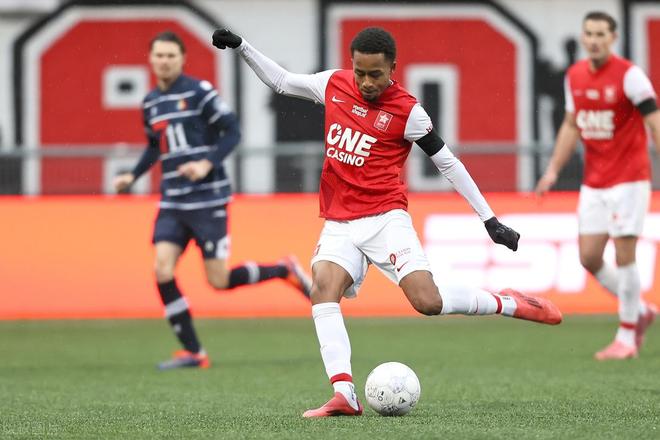 主帅格拉斯 主帅格拉斯