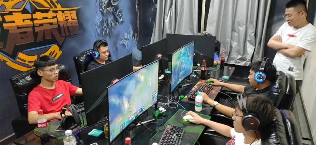 西部对手的 西部对手的