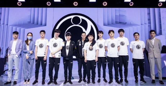 加强中场控 加强中场控